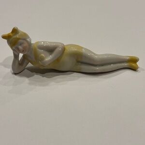 Porcelain bisque Art Deco "Bathing Beauty" figurine. Rare!